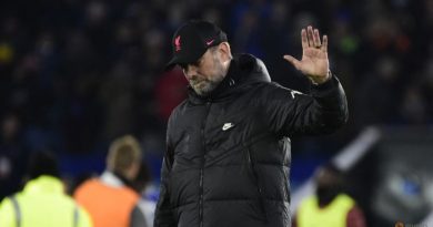 Soccer Football - Premier League - Leicester City v Liverpool - King Power Stadium, Leicester, Britain - December 28, 2021 Liverpool manager Juergen Klopp looks dejected after the match REUTERS/Rebecca Naden