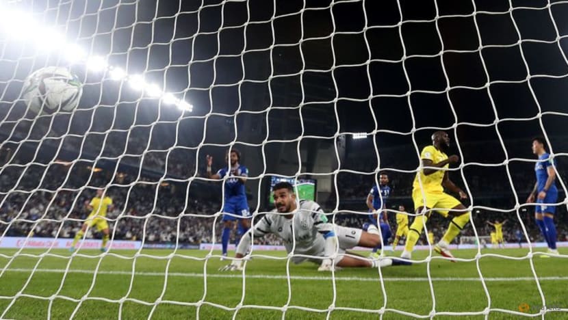 Chelsea's Romelu Lukaku scores their first goal