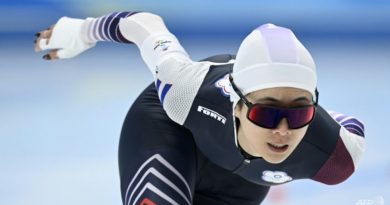 Chinese Taipei's Huang Yu-ting competes in the women's speed skating 1,000m event during the Beijing Winter Olympics.