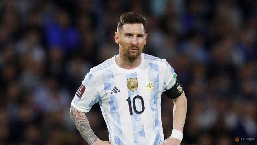Argentina coach urges fans to enjoy Messi while they can